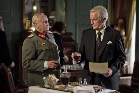 DIPLOMACY - Still of AndrĂ© Dussollier and Niels Arestrup