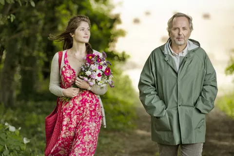 GEMMA BOVERY - Stills