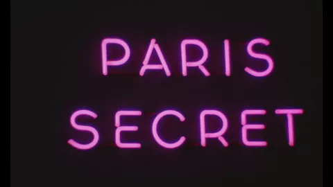 PARIS SECRET - Stills